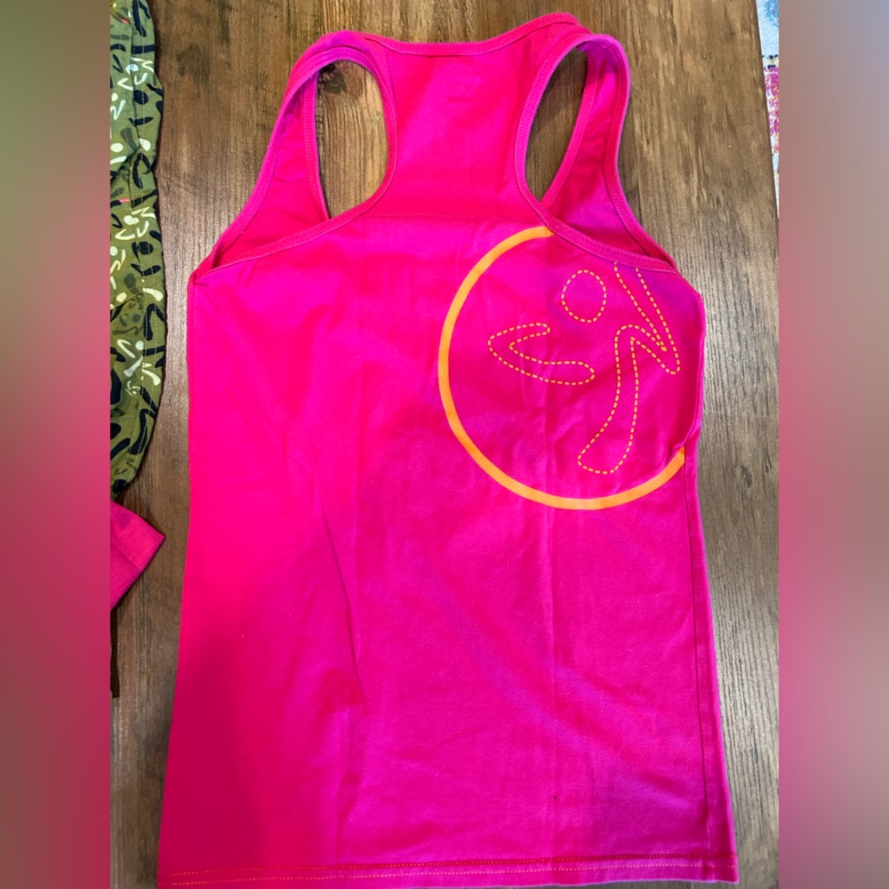 Zumba Fitness Pink Tank, camo cropped pant, camo shorts, light cardigan, fun top - Picture 14 of 14